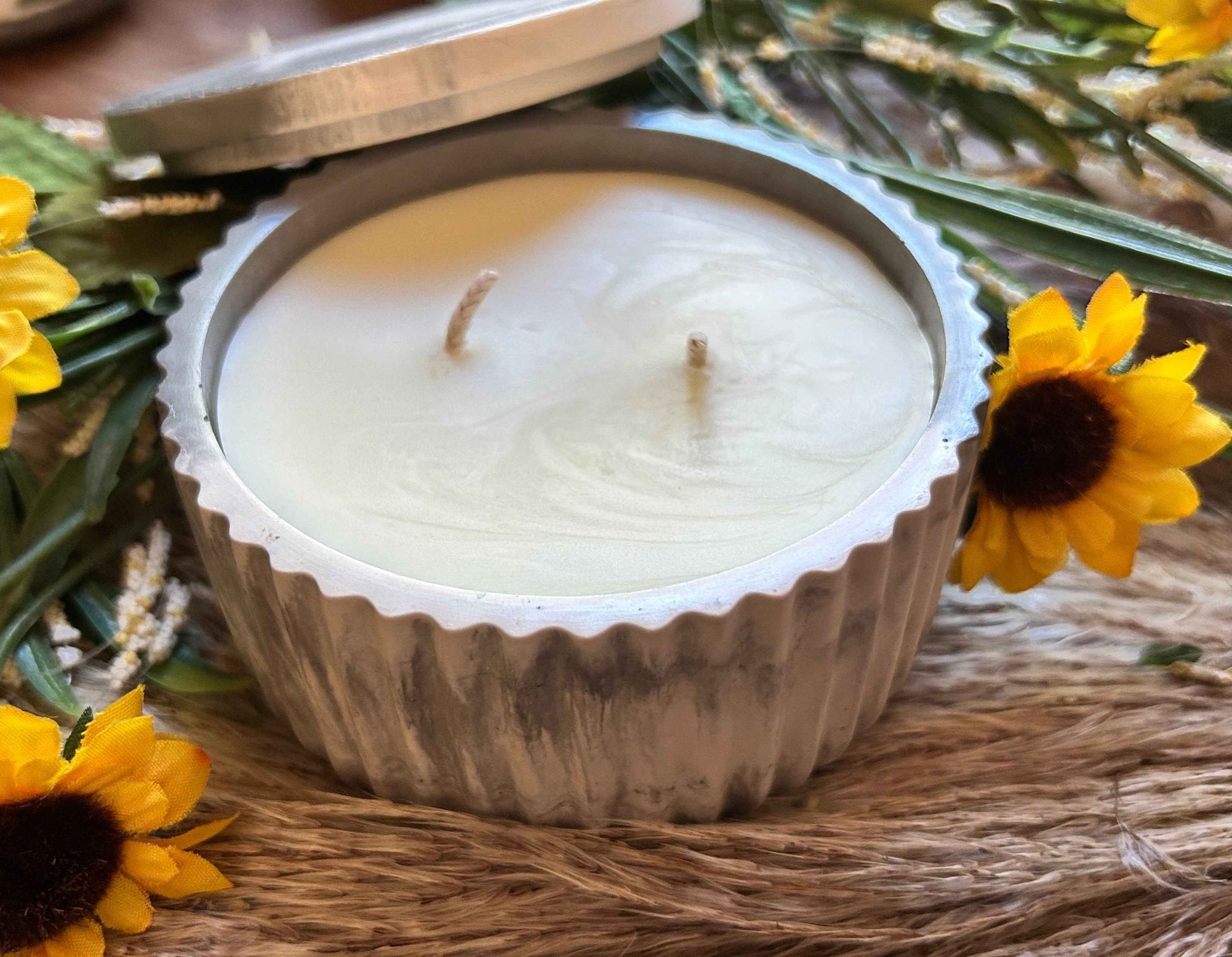 Tallow and Beeswax Concrete Candles - Natural Lighting in Stylish Vessel